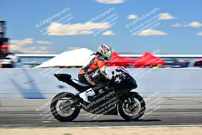 media/Mar-25-2024-Moto Forza (Mon) [[8d4319bd68]]/4-Novice Group/Session 4 Front Straight Speed Pans/